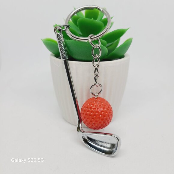 Unknown Brand Golf Theme Unisex Keychain NWOT Sports Outdoor Casual Utility Home - Picture 4 of 4